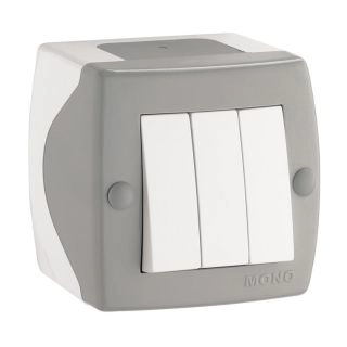 104-020001-114-Ключ триклавишен 1 вход 3 изхода, открит монтаж, Mono Electric Octans Сив